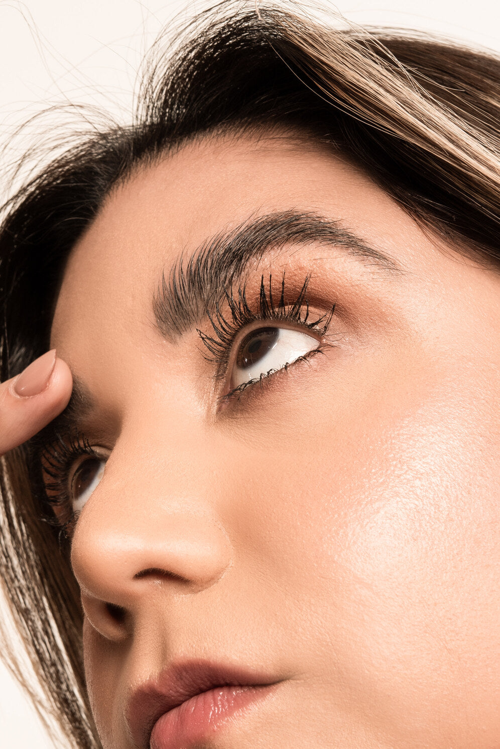 Suero para pestañas y cejas